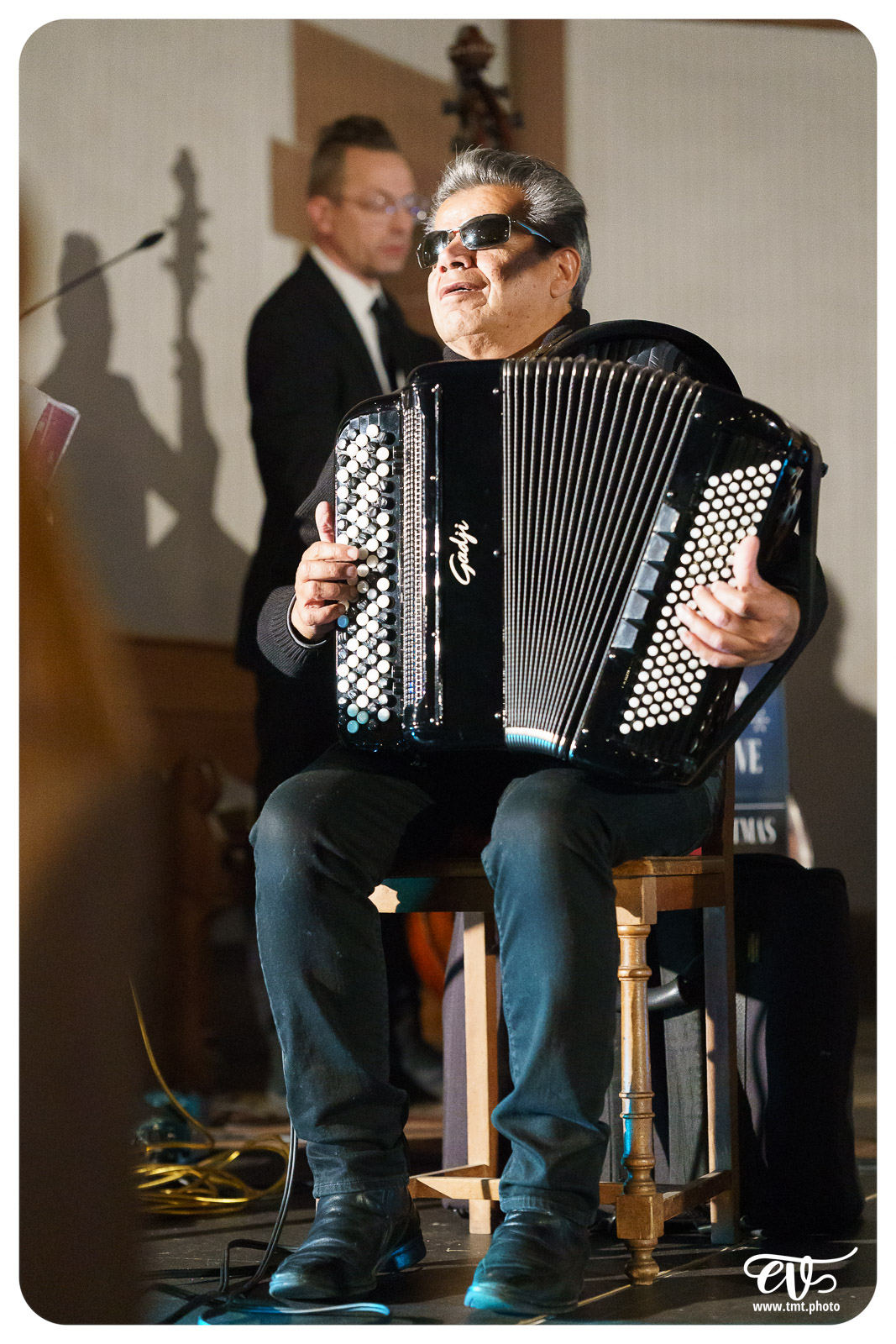 MAGALIE SARAH LÖFFLER AND THE BRASS 'N GROOVE BAND